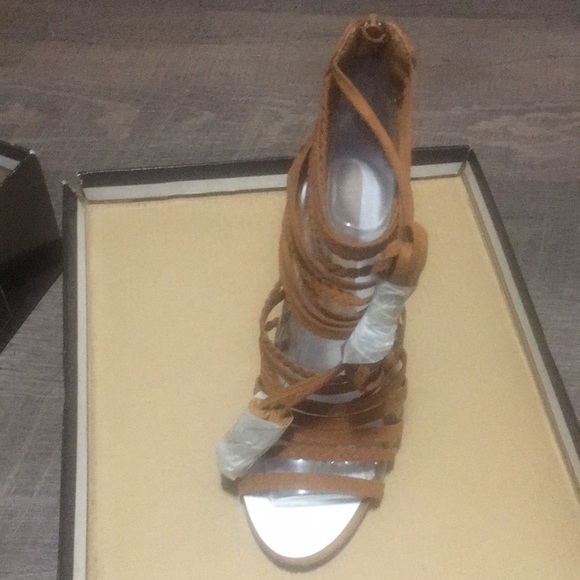 Strappy heel sandals - Picture 3 of 4